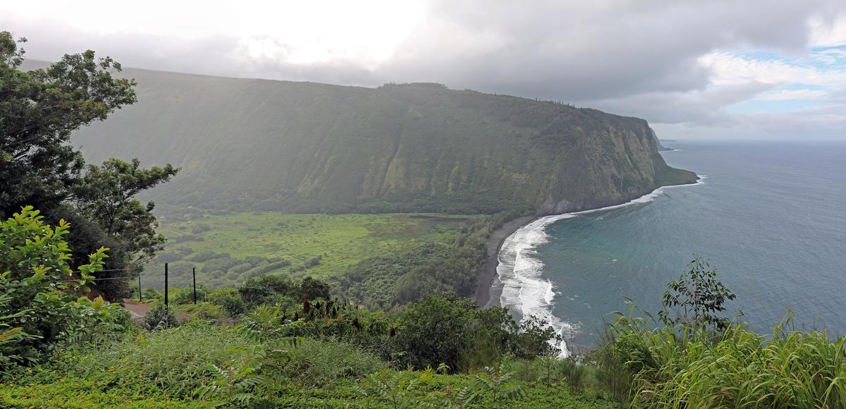 Waipiʻo Valley lookout, Hāmākua Coast